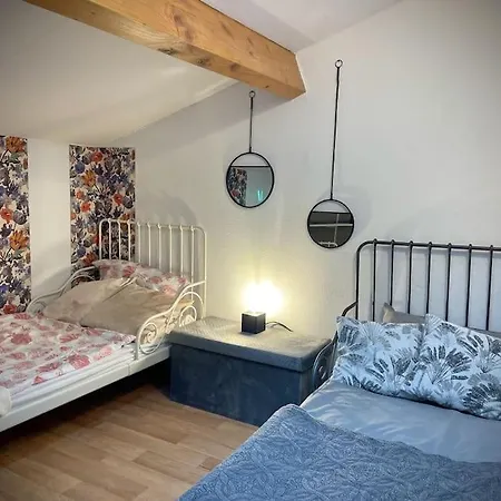 Casa de Férias Gite Confortable Avec Terrasse, Piscine
