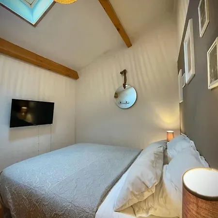 Gite Confortable Avec Terrasse, Piscine * Calvisson
